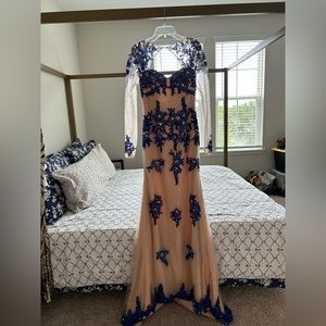 Dress for a wedding blue and nude, size 6